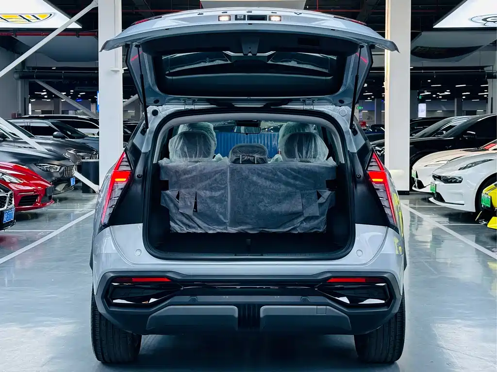 GEELY AUTOMOBILE BOYUE L