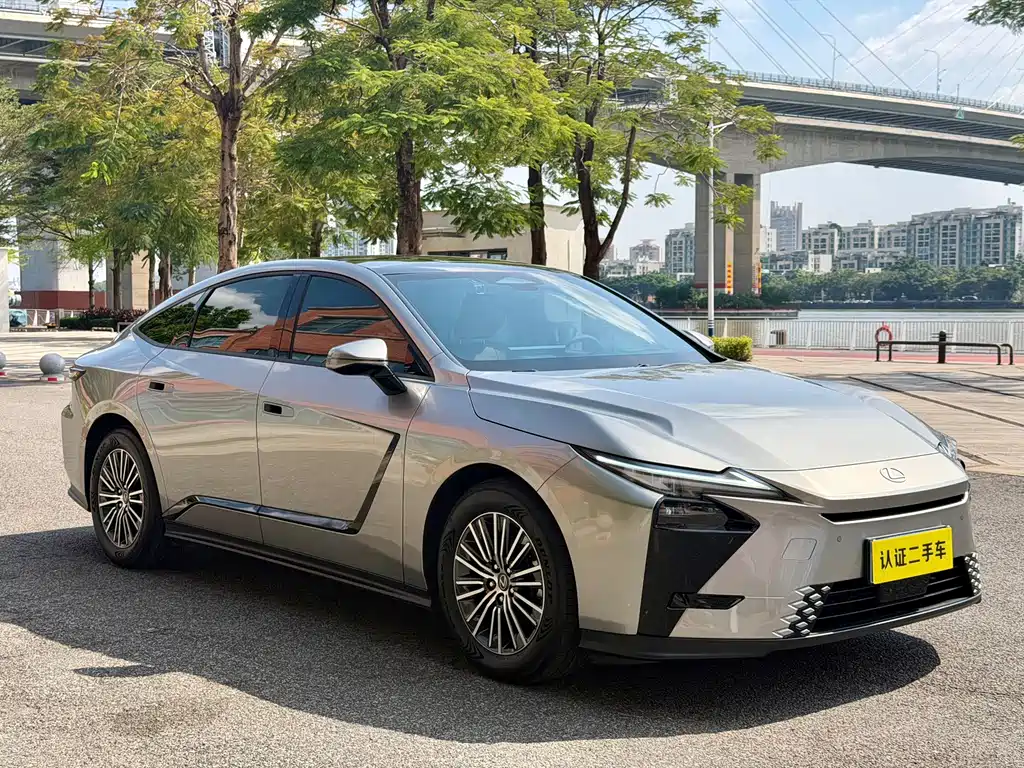 Lexus ES — миниатюра 7