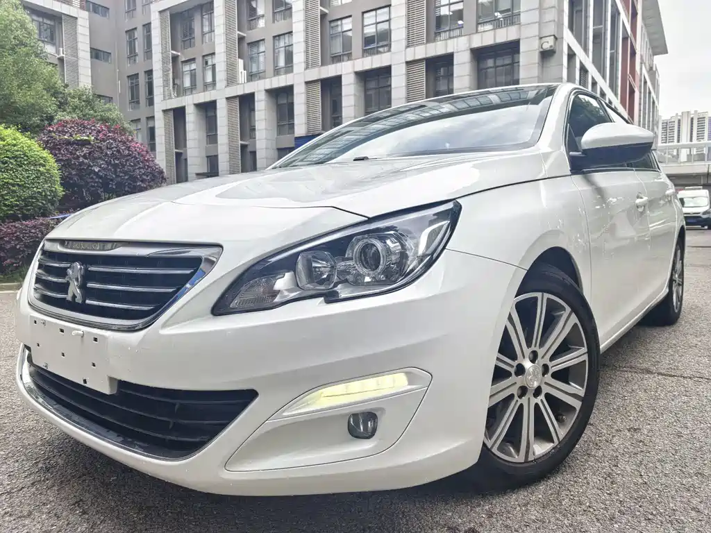 Купить Peugeot 408
