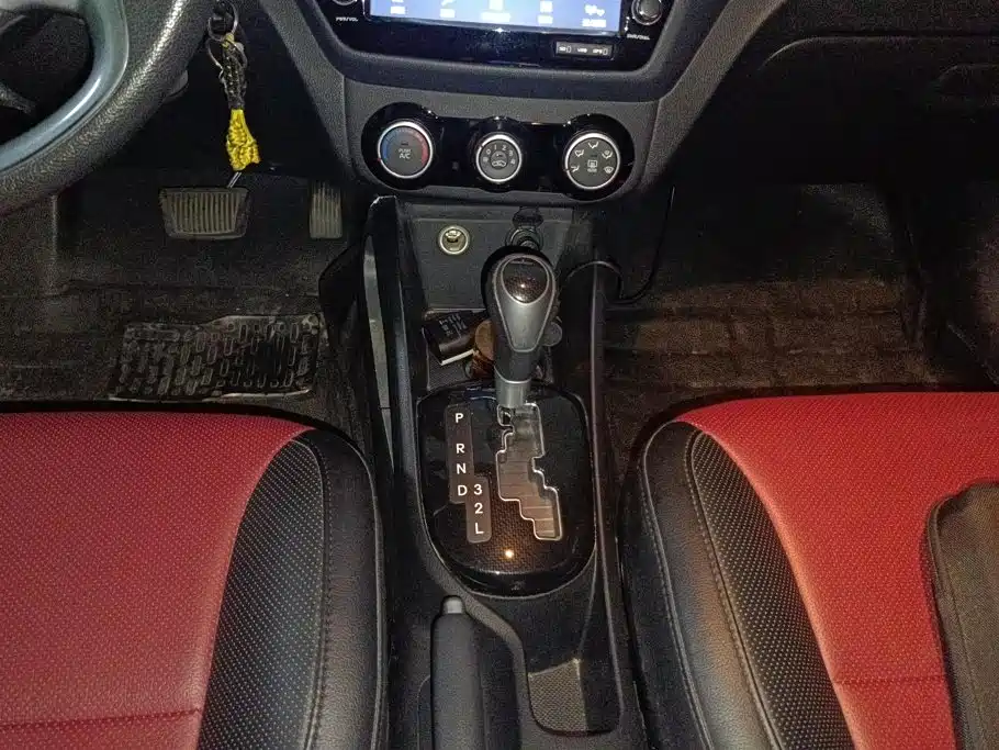 Kia K2 — миниатюра 16