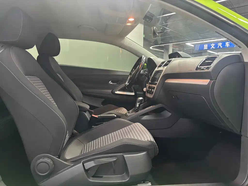 Volkswagen Scirocco 1.4TSI Elegant Edition, фото 6