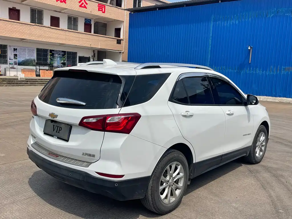 Chevrolet Equinox — миниатюра 5