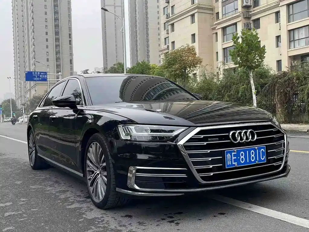 Audi A8 — миниатюра 3