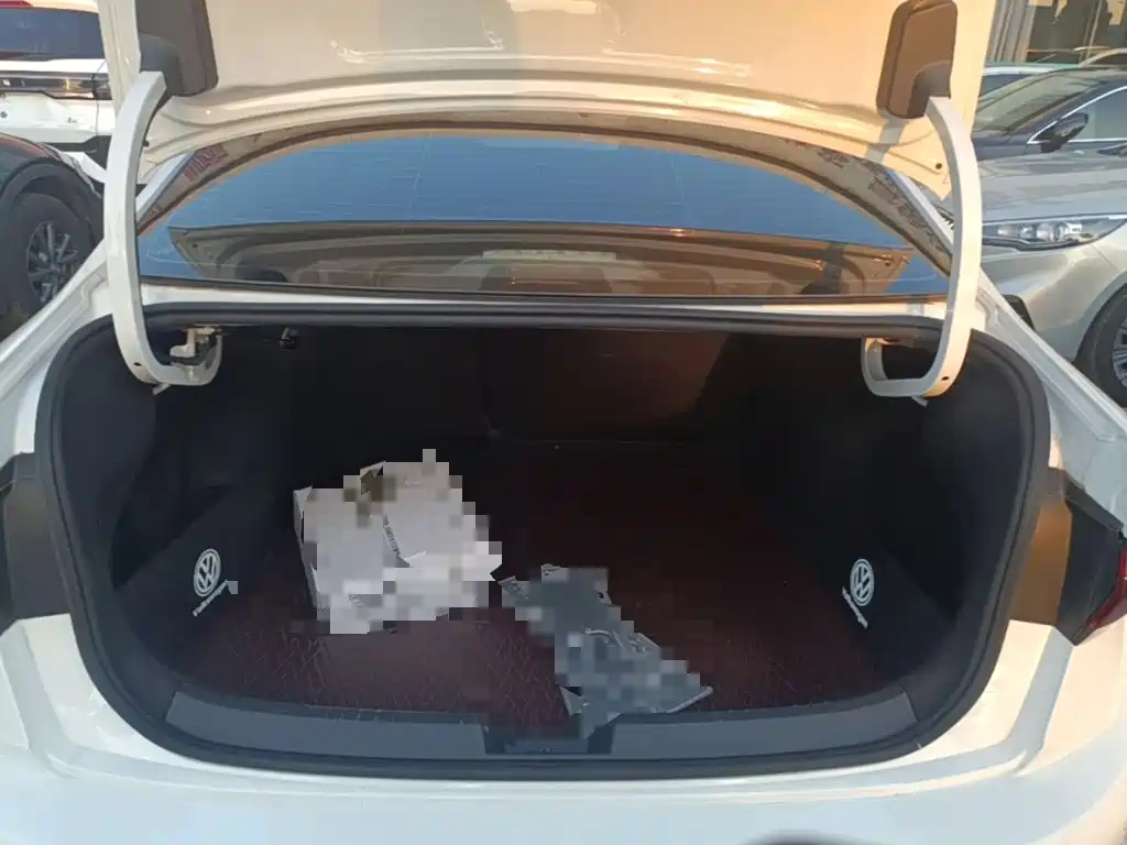 Volkswagen Sagitar — миниатюра 15