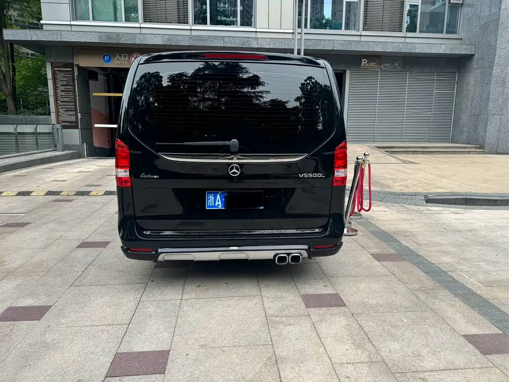 Mercedes-Benz V-Class V 2018 V 260 L Luxury Long Wheelbase VI