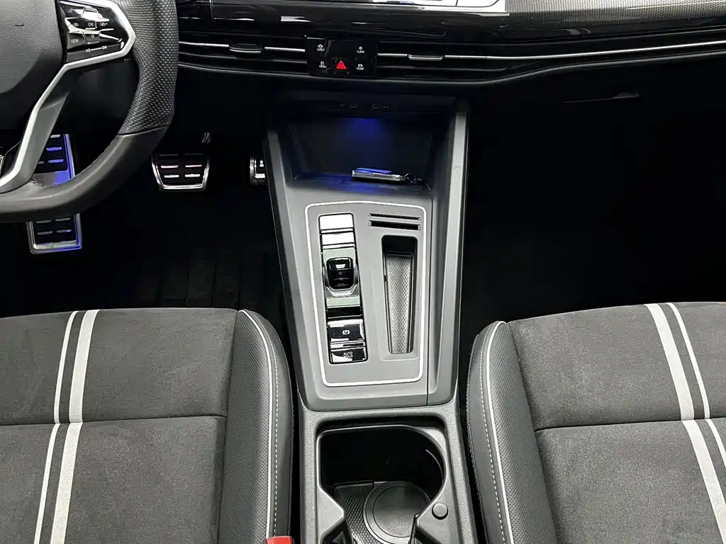 Volkswagen Golf — миниатюра 12