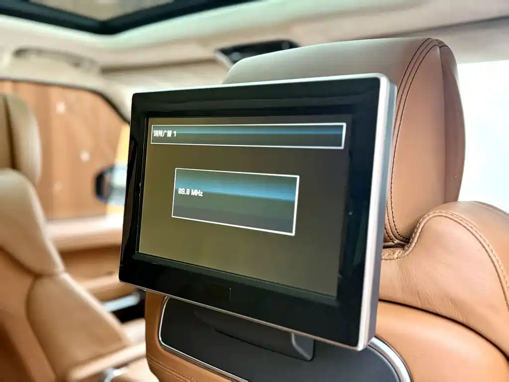 Land Rover Range Rover — миниатюра 15