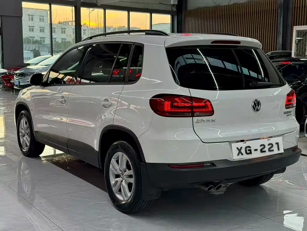 Volkswagen Tiguan — миниатюра 9