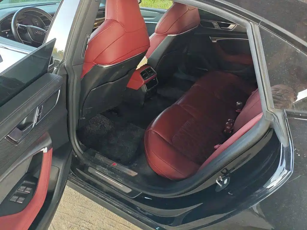 Audi A7L — миниатюра 3
