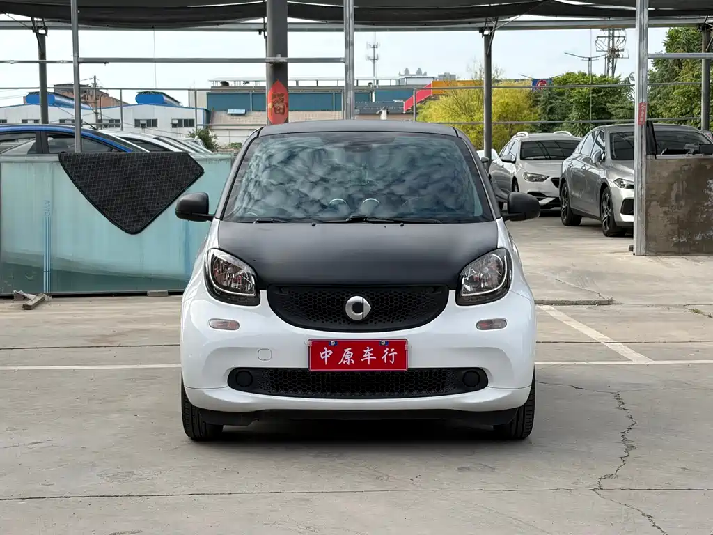 Smart fortwo 2015 1.0L 52