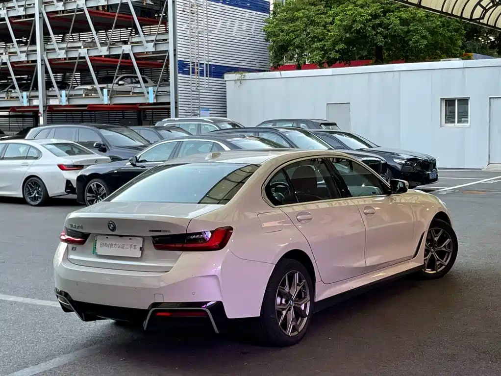 BMW i3 — миниатюра 4