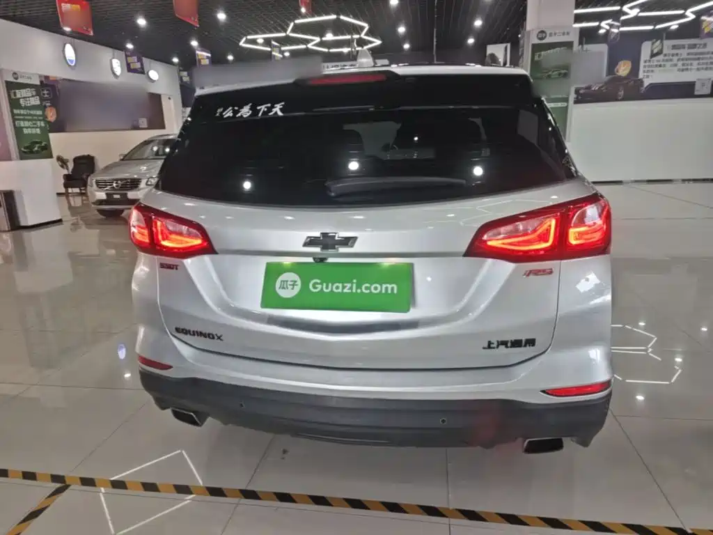 Chevrolet Equinox — миниатюра 6