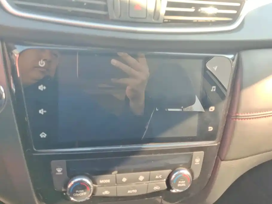 Nissan Qashqai — миниатюра 13