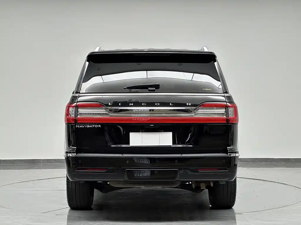 Lincoln Navigator 2018 3.5T V