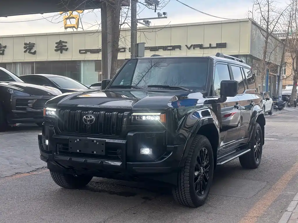 TOYOTA PRADO
