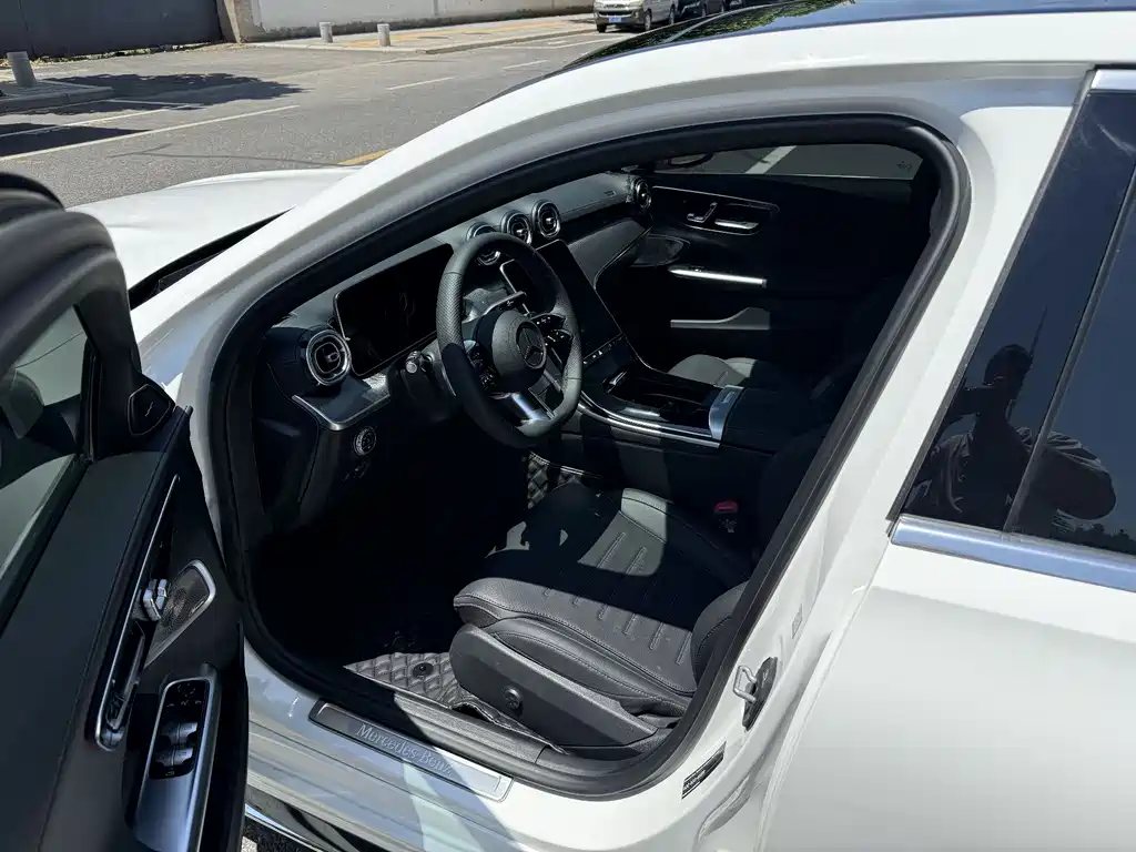 Mercedes-Benz C-Class C 2026 C 260 L Sport