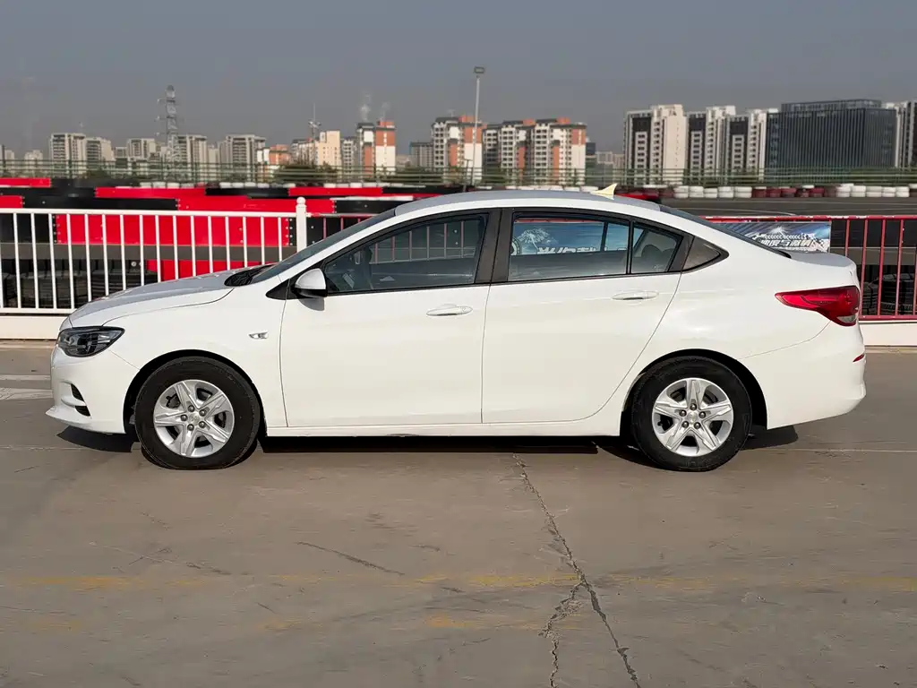Chevrolet Cavalier — миниатюра 5