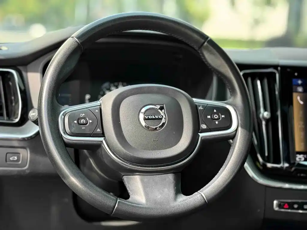 Volvo XC60 — миниатюра 9