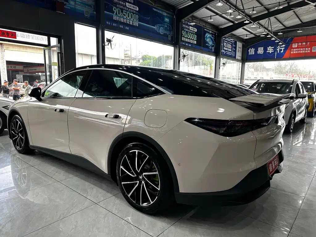 ARCFOX EXTREME FOX POLAR FOX ALPHA S5