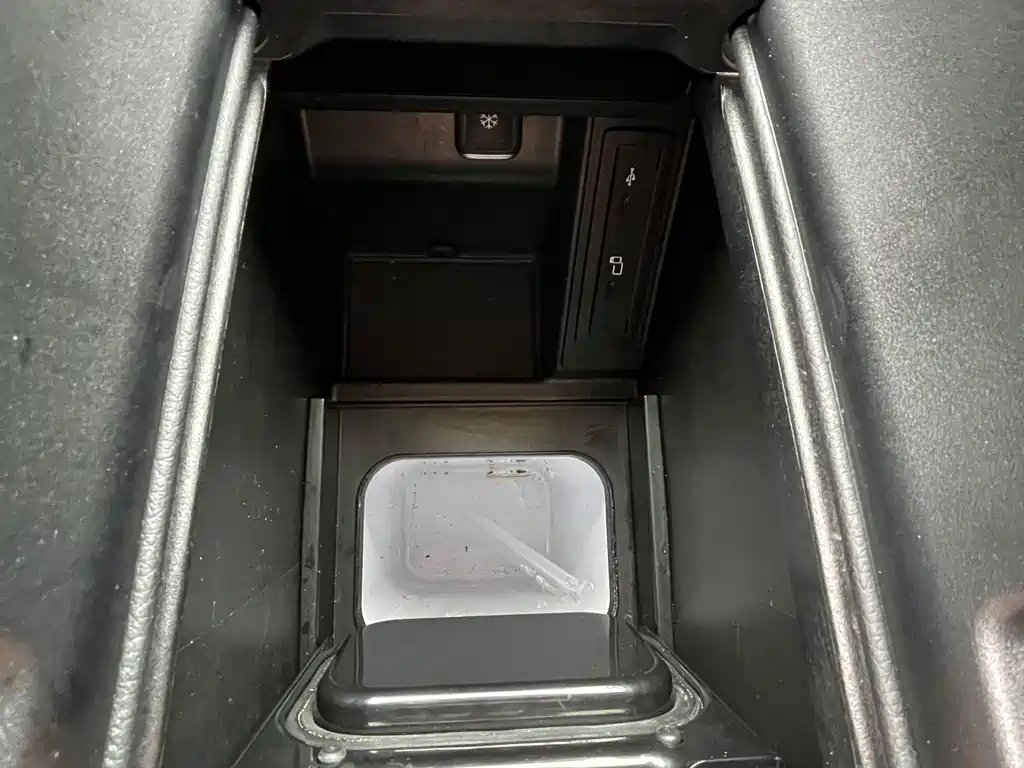 MERCEDES-BENZ V CLASS