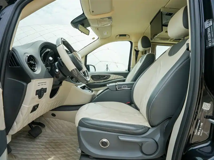 Mercedes-Benz Vito 2018 2.0T Elite 7 мест V
