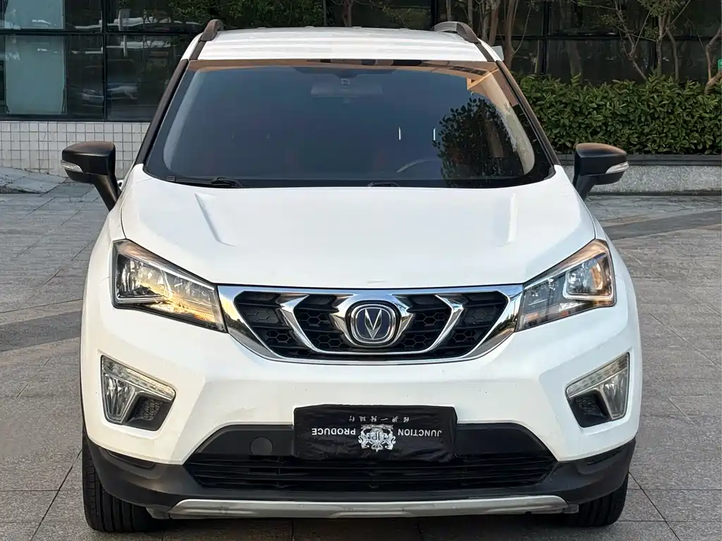 Changan CS15 — миниатюра 2