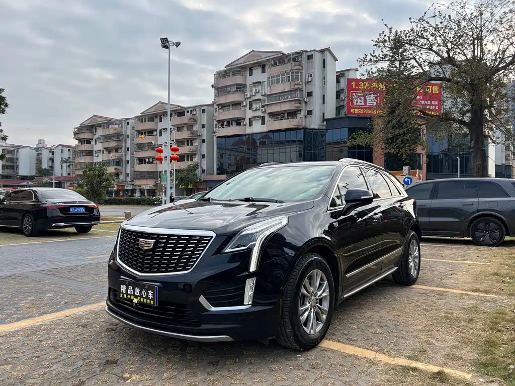 CADILLAC XT5