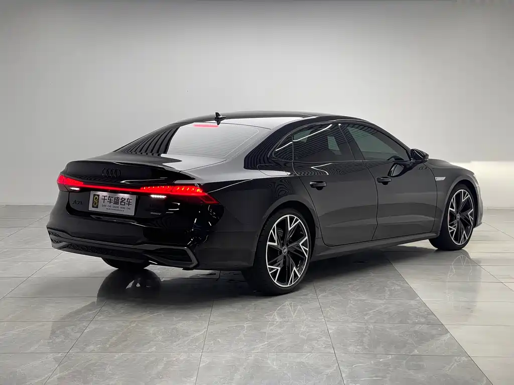 Audi A7L 2024 45 TFSI quattro