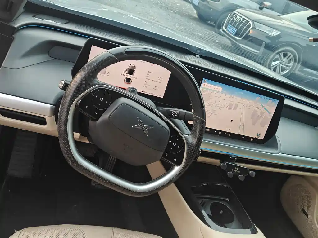 XPeng P7 — миниатюра 7