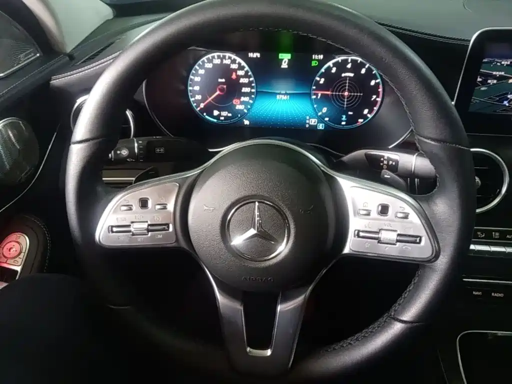 Mercedes-Benz C-Class — миниатюра 11