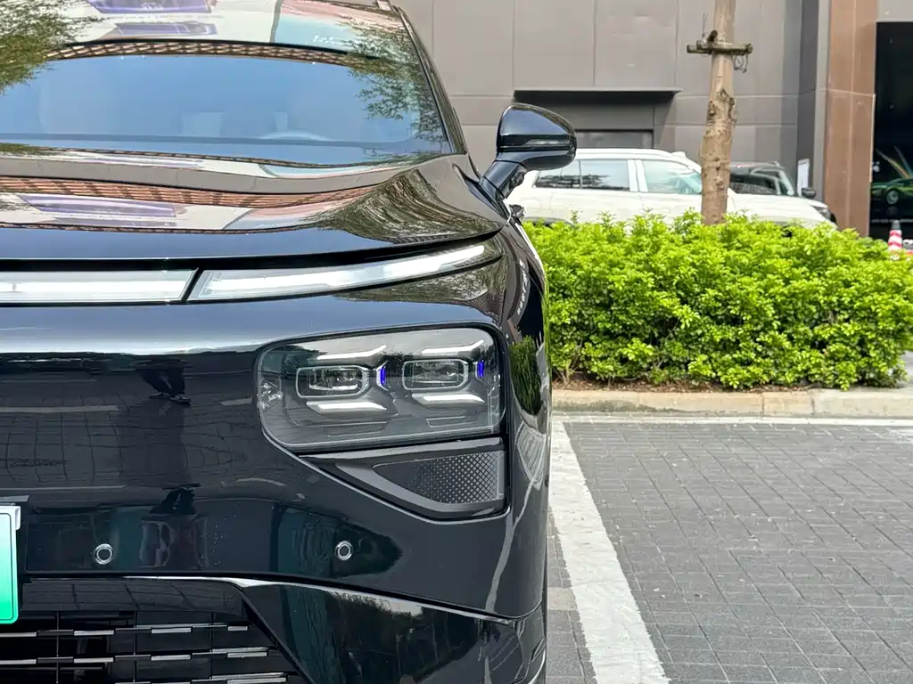 XPeng G9 — миниатюра 4