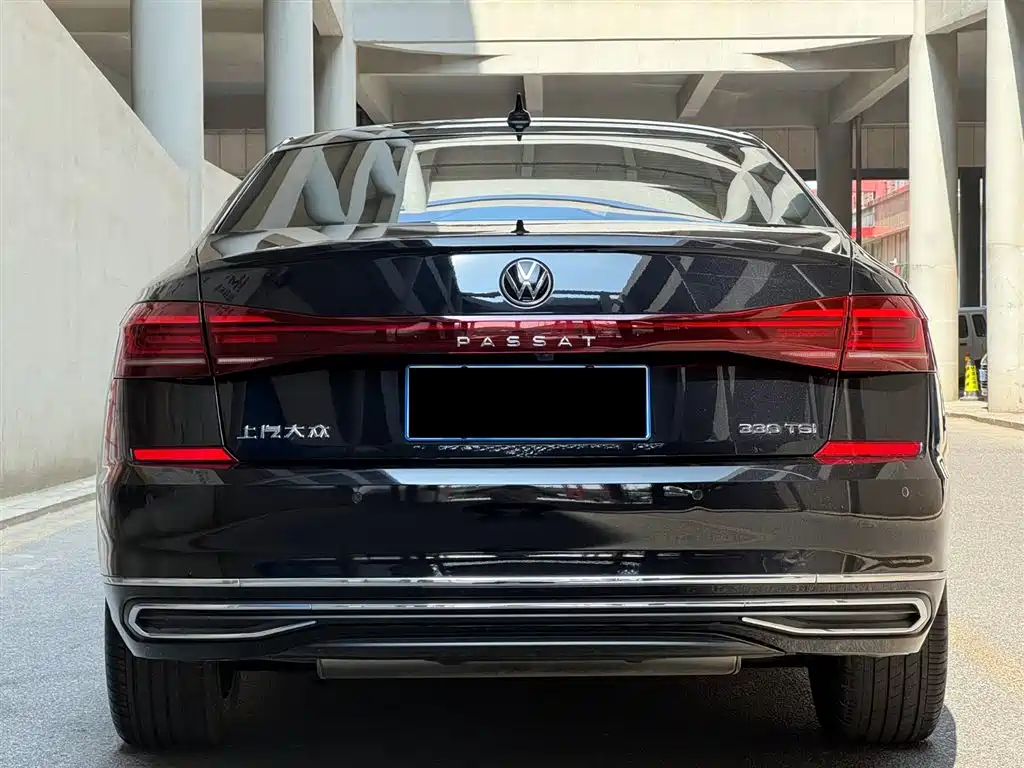 Volkswagen Passat 2023 330TSI Luxury
