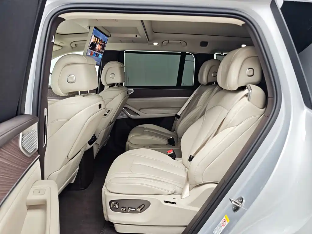 Denza D9 2025 DM-i Smart Drive 1020 Flagship