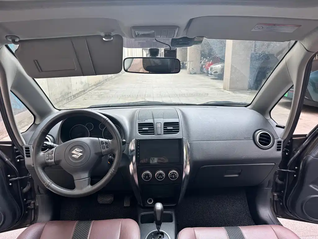 Suzuki SX4 — миниатюра 11