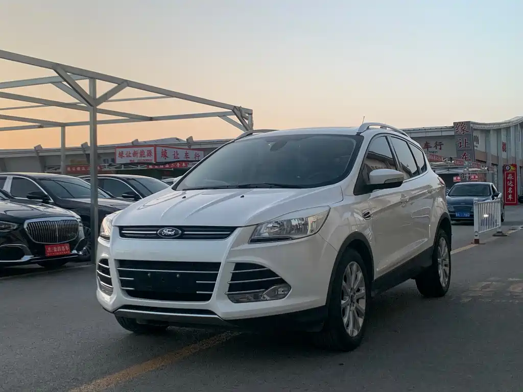 Ford Kuga 2016