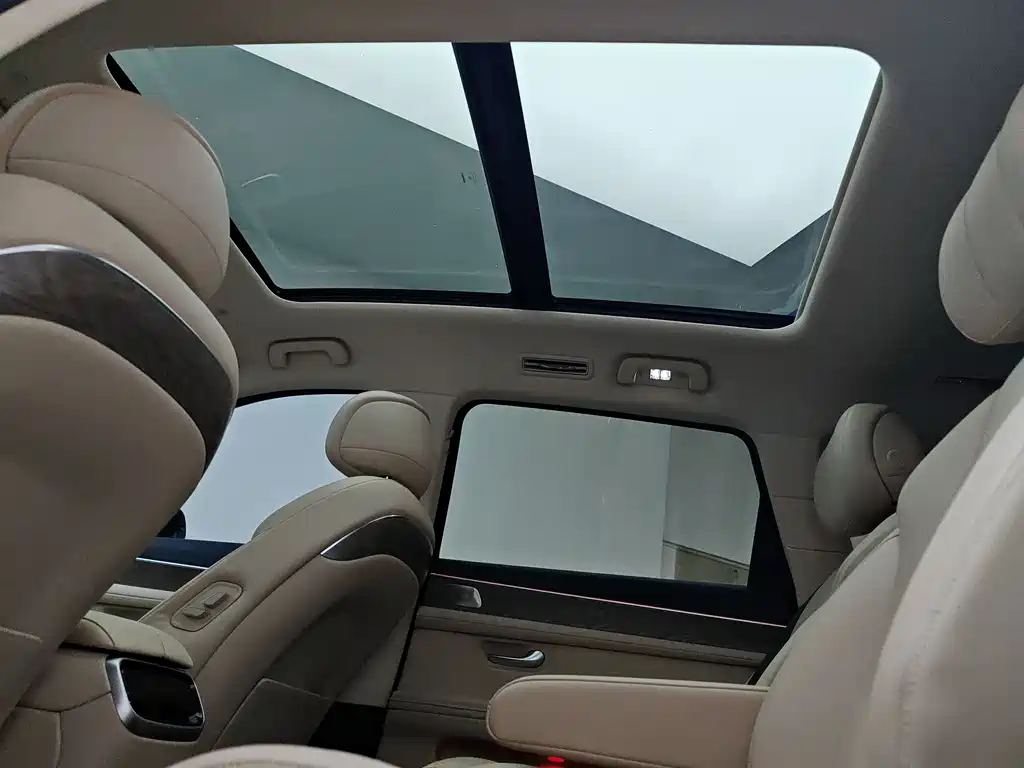 AITO ASK THE WORLD M7