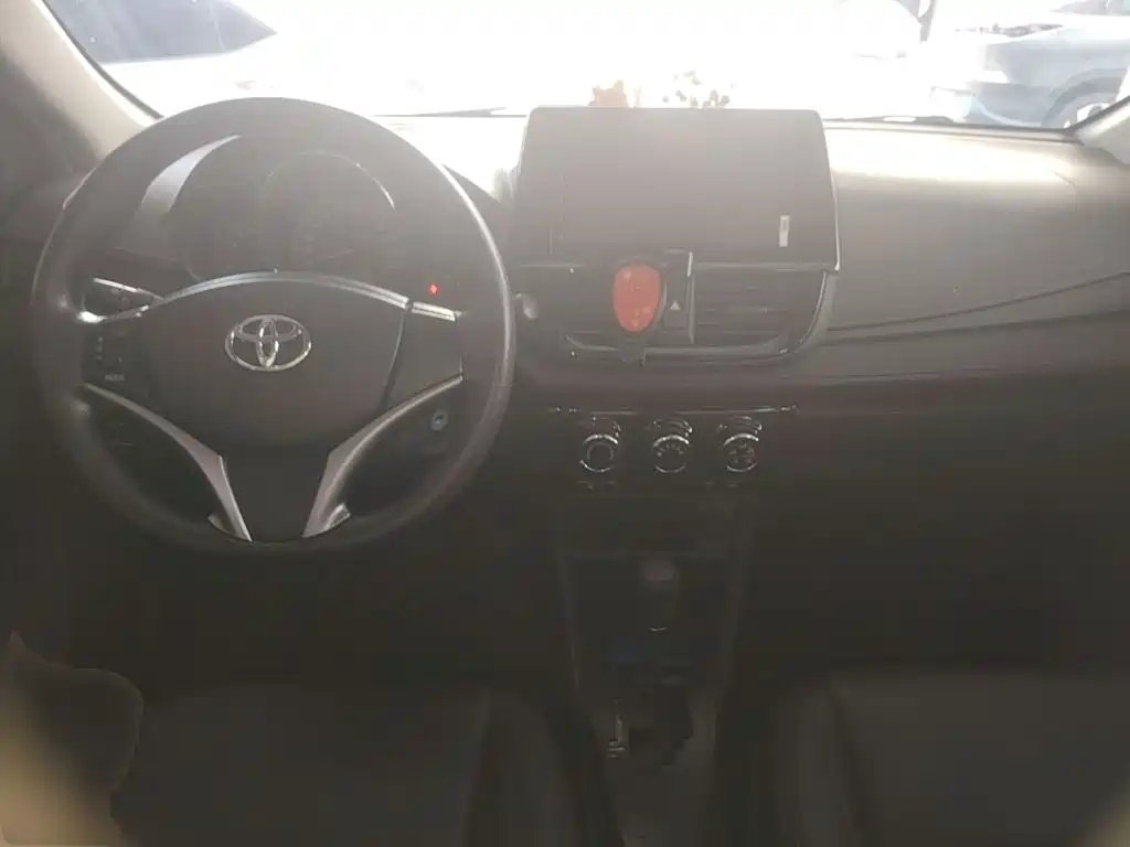 Toyota Vios FS — миниатюра 10