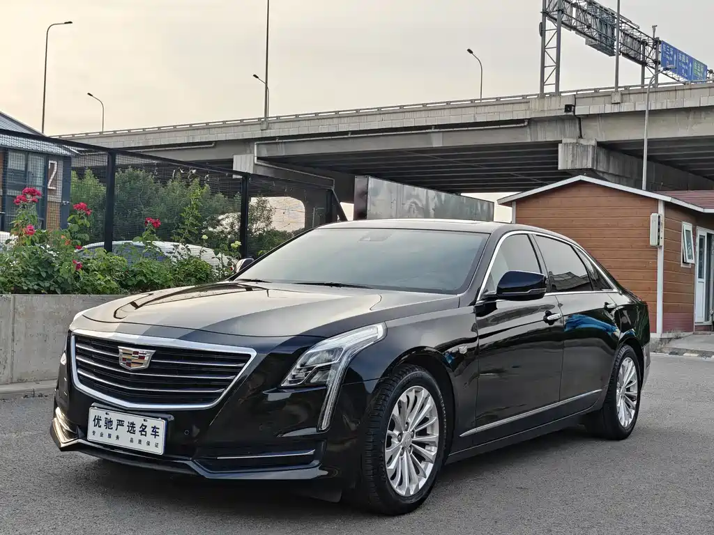 Купить Cadillac CT6