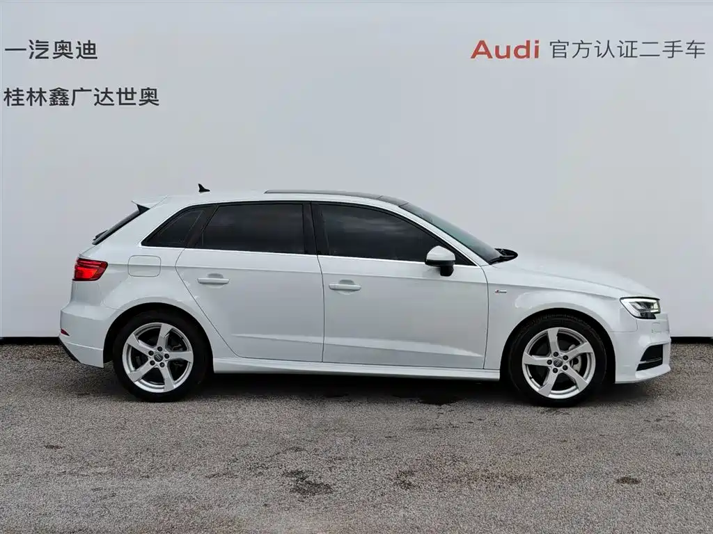 Audi A3 2019 Sportback 35 TFSI Fashion V