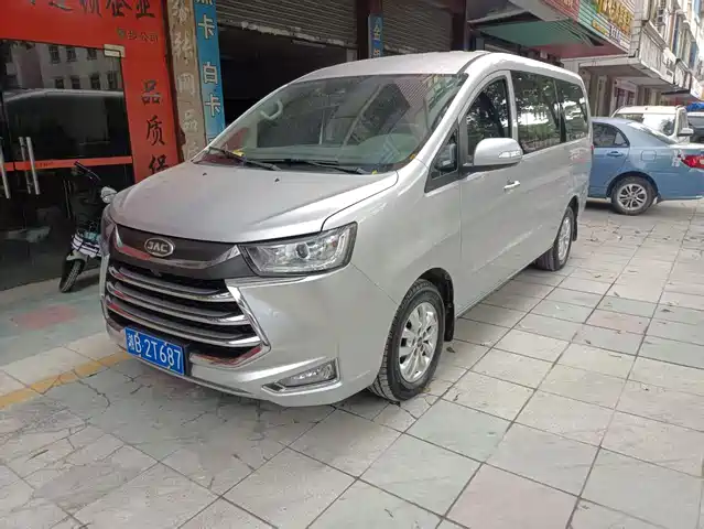 JAC MOTORS RUIFENG M4