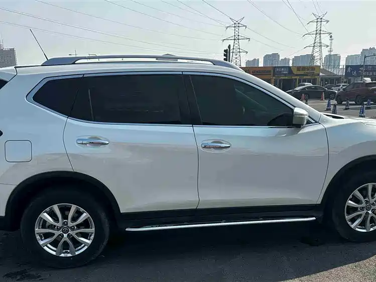 NISSAN QIJUN