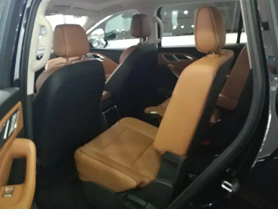 Hongqi HONGQI HS7 PHEV