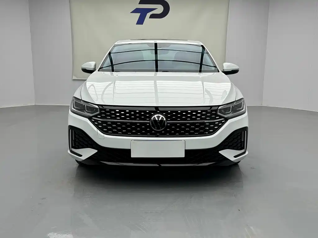 Volkswagen Lavida — миниатюра 2
