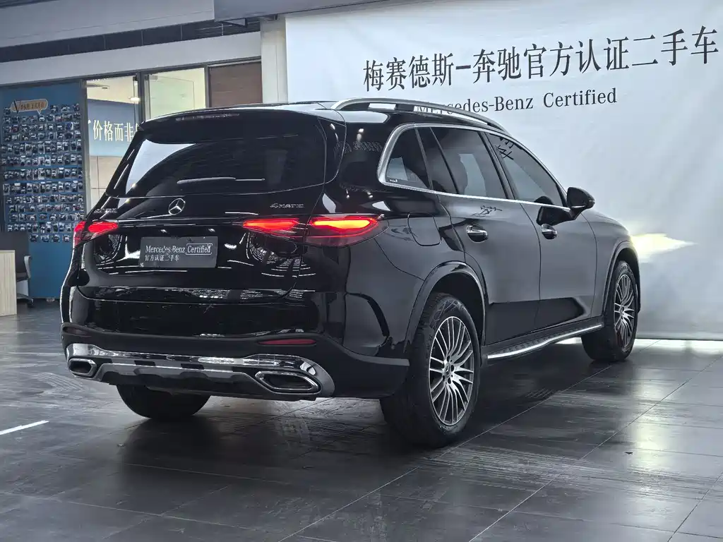 MERCEDES-BENZ GLC