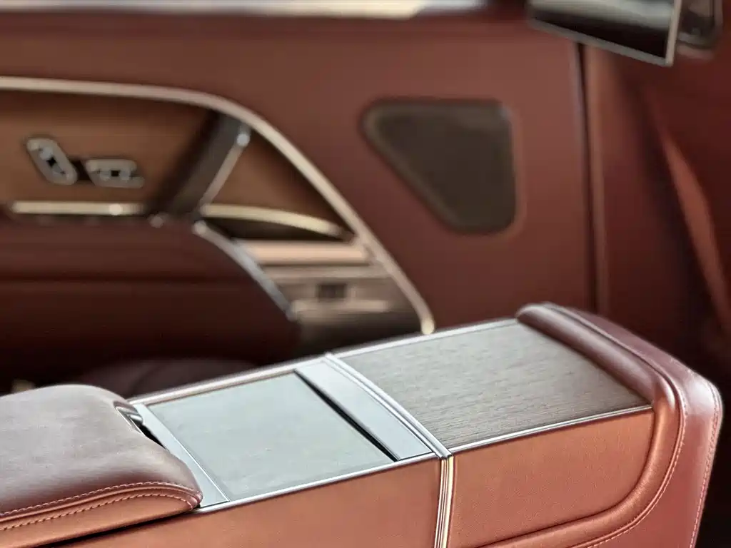 Land Rover Range Rover — миниатюра 12