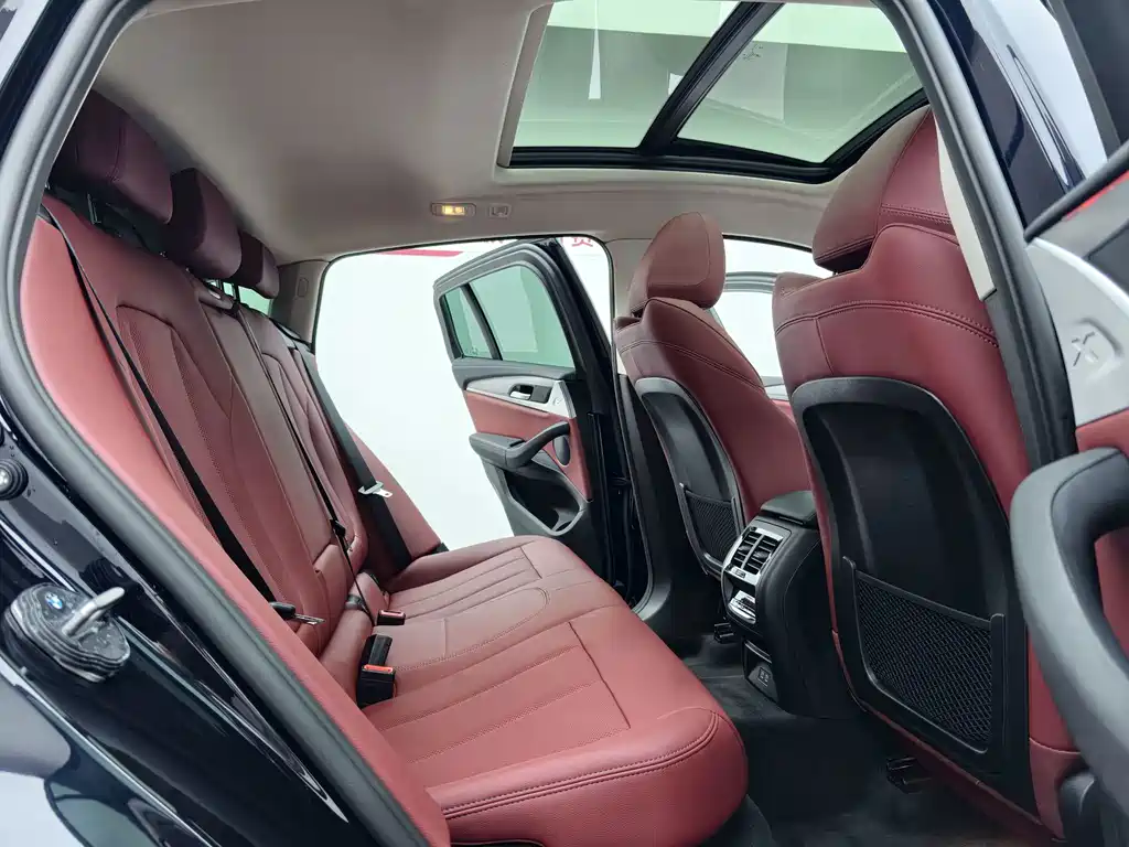BMW X4 — миниатюра 26