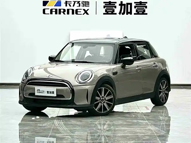 MINI  2023
