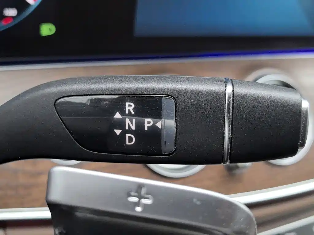 Mercedes-Benz E-Class — миниатюра 13