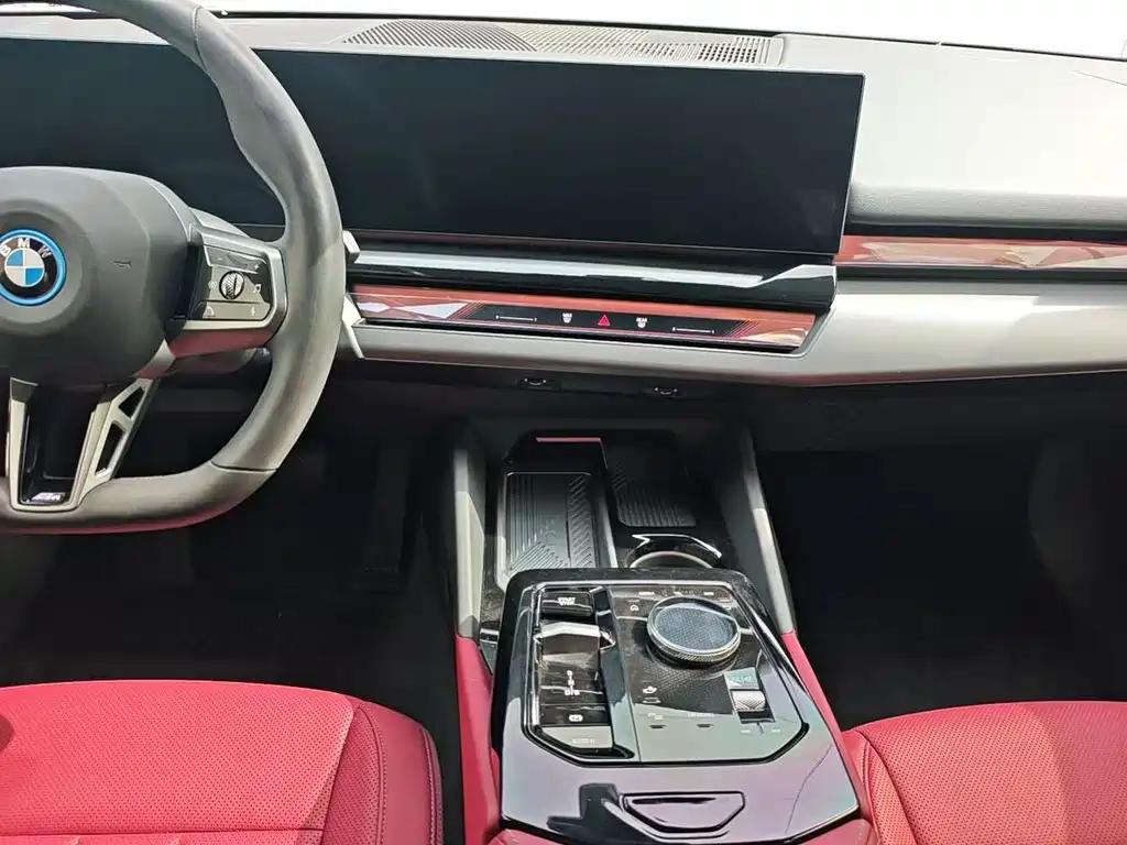 BMW i5 — миниатюра 12