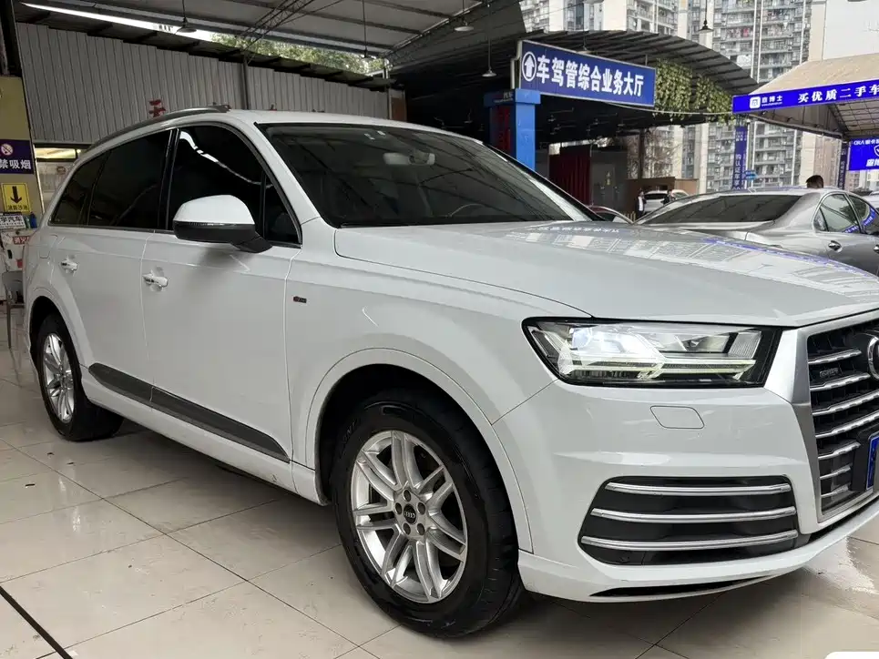 Audi Q7 2016 40 TFSI S line Sport
